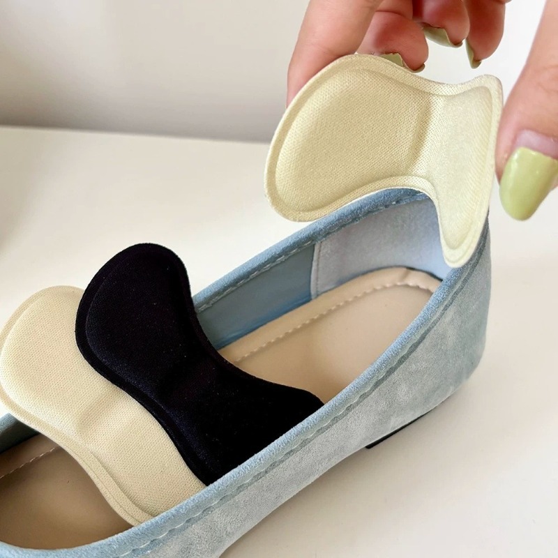 وسادات كعب إسفنجية ذاتية اللصق - مراجعة Sneakers Care وسعره